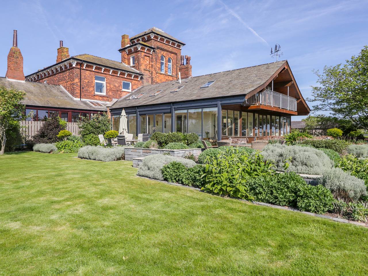 Holiday Rental for 10 People in Barrow-in-Furness, Cumbria