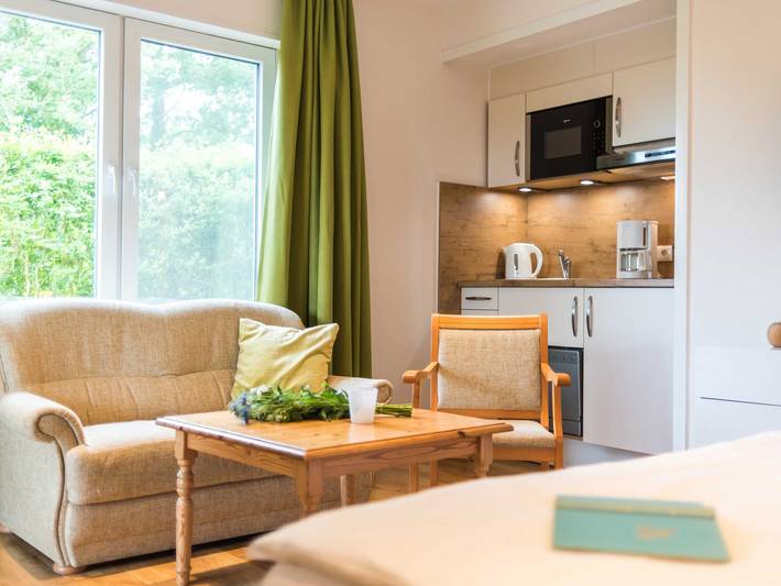 Ferienwohnung für 2 Personen, mit Garten und Seeblick sowie Sauna - 1