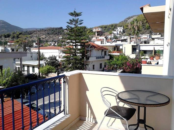 Gîte pour 2 personnes, avec Balcon ainsi que Terrasse et Vue dans Palaia Epidavros - 2