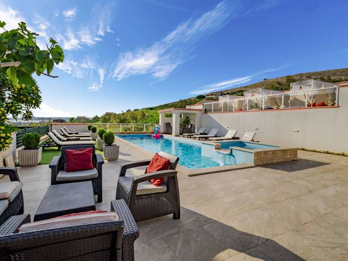 Ferienwohnung für 3 Personen, mit Terrasse und Pool auf Pag - 4