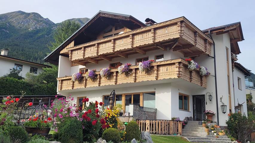 Ferienwohnung für 2 Personen, mit Balkon im Stubaital - 2
