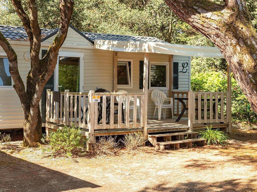Camping La Grainetière - Bungalow 4 personnes - Mobil-home | Classic | 2 Ch. | 4 Pers. | Terrasse surélevée | Tv in La Flotte, Île de Ré