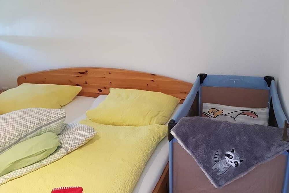 Ganze Wohnung, Ferienbungalow \"Binz\" / 35 qm / Terasse in Putbus, Rügen