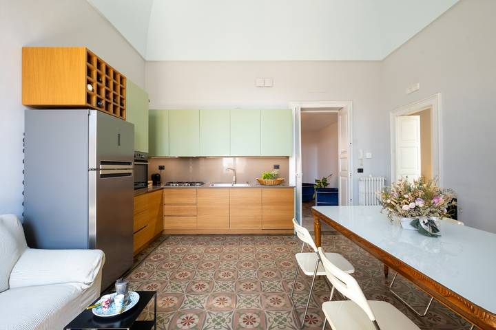 Apartamento entero, Apartamento 'Dimora Mandorino' con balcón, Wi-Fi y aire acondicionado in Galatina, Provincia de Lecce
