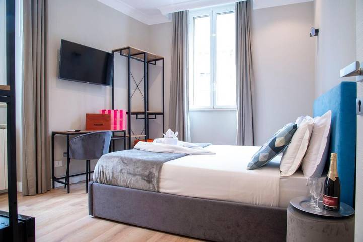 Maison d’hôte pour 2 personnes, avec terrasse et vue dans Fontaine de Trevi