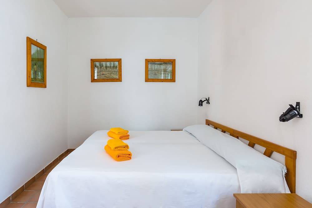 Ganze Wohnung, Ferienwohnung - 2 Räume - 2/4 Personen-Haus mit Garten in Barano d'Ischia, Ischia