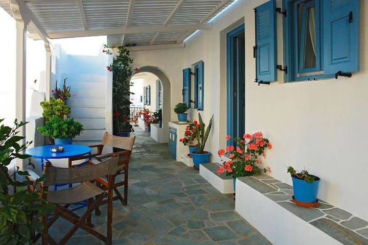 Maison d’hôte pour 2 personnes, avec balcon dans Folégandros