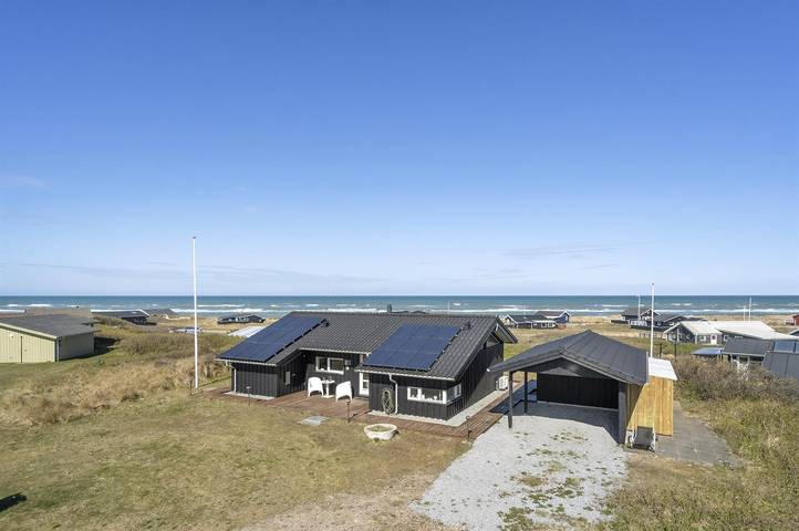 Pet friendly home in Hjørring with sauna