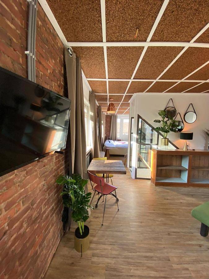 Bed and Breakfast für 2 Personen mit Terrasse in Eindhoven, Nordbrabant