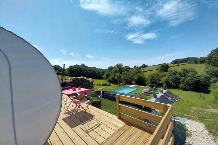 Gîte pour 2 personnes, avec Terrasse et Jardin à La Salvetat-Peyralès