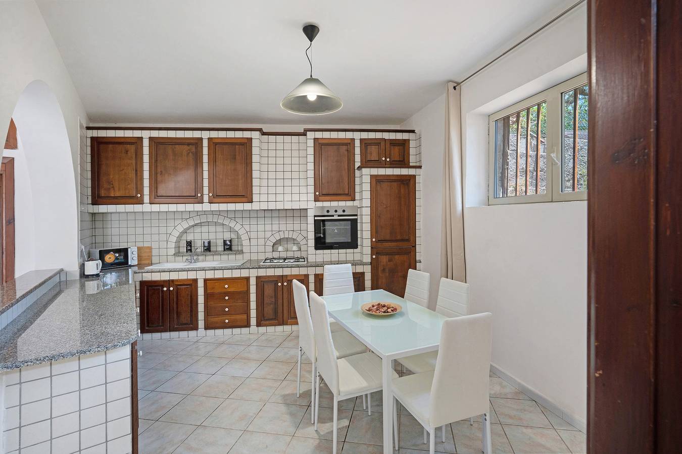 Entire apartment, Apartment 'Jeranto Standard' with Sea View, Wi-Fi, and Air Conditioning in Naples Province