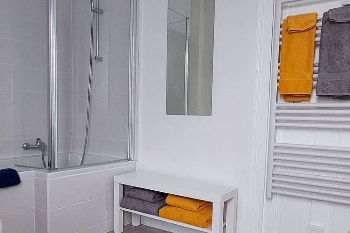 Appartement entier, Maison charmante avec jardin près de Tours et Châteauroux in Châtillon-sur-Indre, Région de Châteauroux