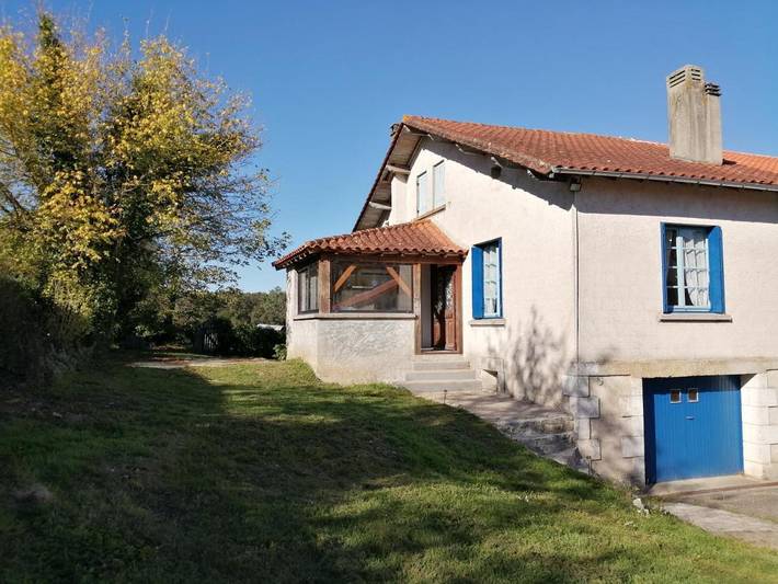 Gîte pour 8 personnes, avec jardin à Saint-André-de-Double