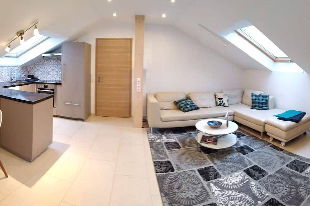 Ganze Wohnung, Dg Atelier mit Bergblick in Murnau am Staffelsee, Das Blaue Land