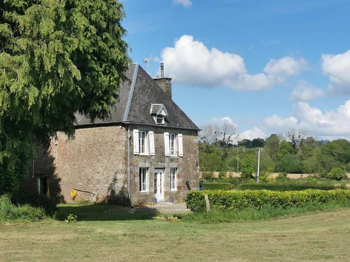 Location de vacances pour 2 personnes, avec Jardin et Vue à Le Luot - 3