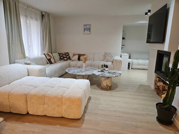 Maison de vacances pour 14 personnes, avec Balcon et Terrasse ainsi que Jardin et Sauna dans Serre Chevalier