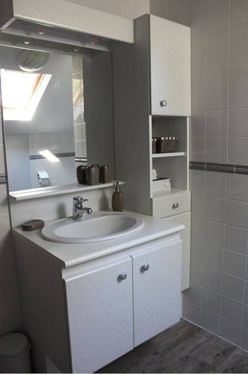 Chambres d'hôtes au Château de Vernières - Chambre prune in Talizat, Région de Saint-Flour