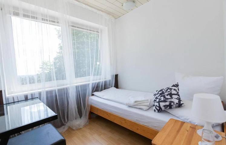 Location de vacances pour 2 personnes, avec terrasse et jardin à Nürburg - 4