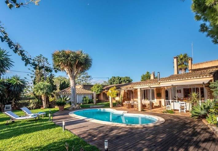 Finca für 11 Personen, mit Balkon und Terrasse in S'Alqueria Blanca
