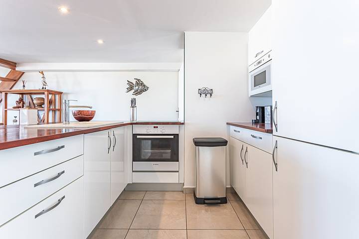 Gîte pour 2 personnes, avec piscine et terrasse à Saint-François - 4