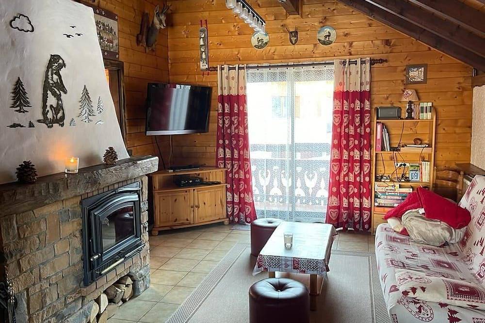 Appartement entier, Chalet Les Marmottes  classé 3 Etoile // Apt  1er Etg  - au pied des pistes in Le Praz de Lys, Taninges