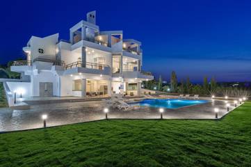 Ferienhaus für 14 Personen, mit Garten und Terrasse in Rhodos Stadt