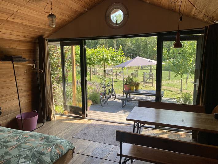 Charmantes Tiny House für 2 Personen mit privatem Hottub und Sauna in Almere in Flevoland