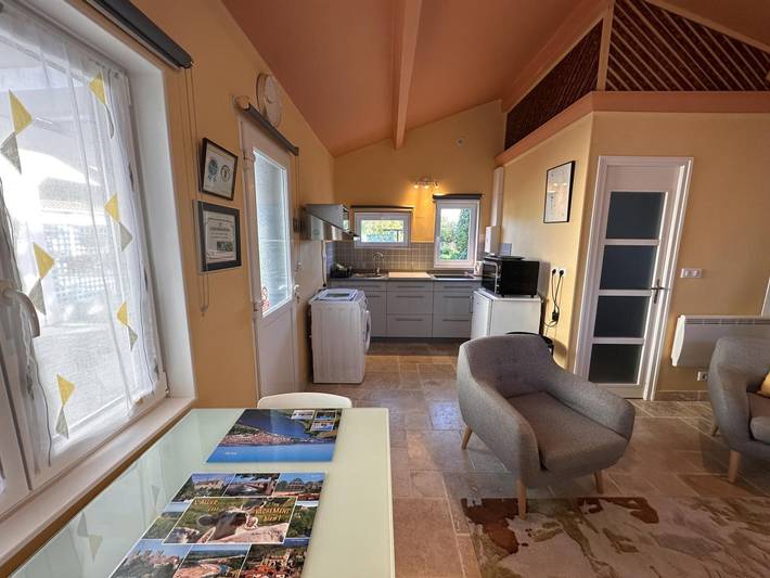 Studio pour 2 personnes, avec jardin ainsi que piscine et terrasse dans Allier - 3