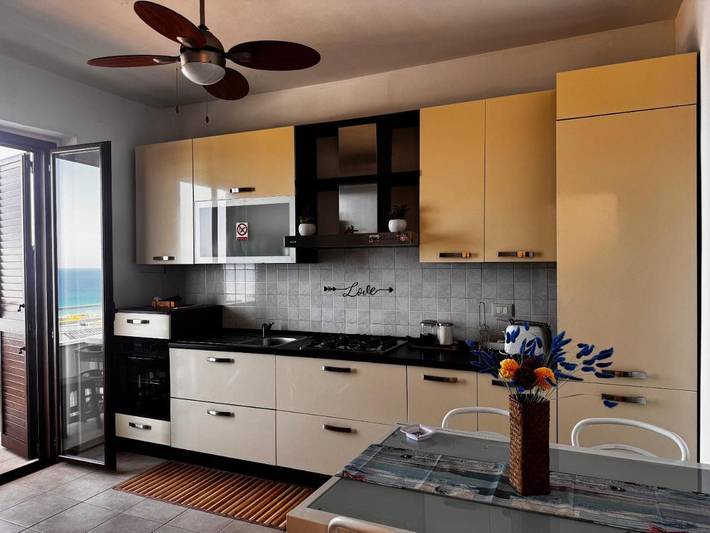 Gîte pour 4 personnes, avec vue et terrasse à Zambrone - 4