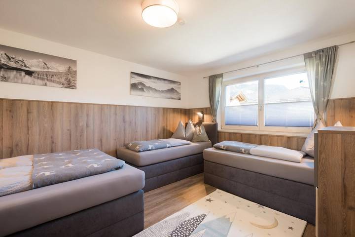 Gîte pour 10 personnes, avec jardin, adapté aux familles à Wiesing - 4