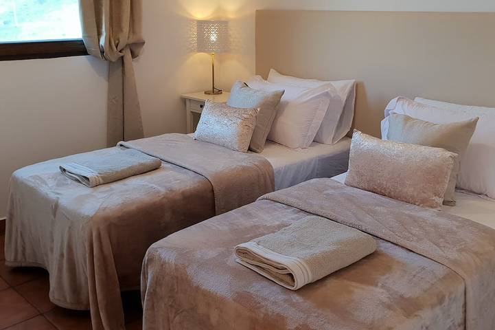 Gîte pour 6 personnes, avec Terrasse et Jardin à Casarabonela - 3