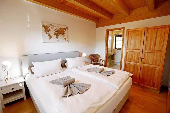 Ferienwohnung für 4 Personen, mit Terrasse und Garten in Bad Dürkheim - 2