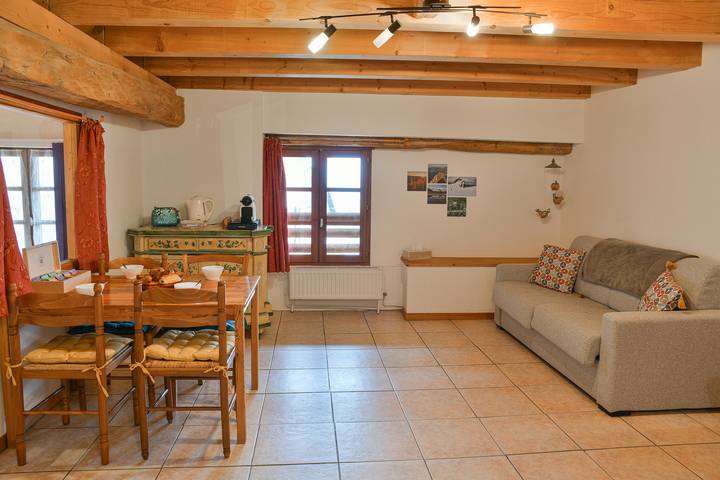 Gîte pour 6 personnes, avec jardin, animaux acceptés à Saint-Pierre-d'Albigny