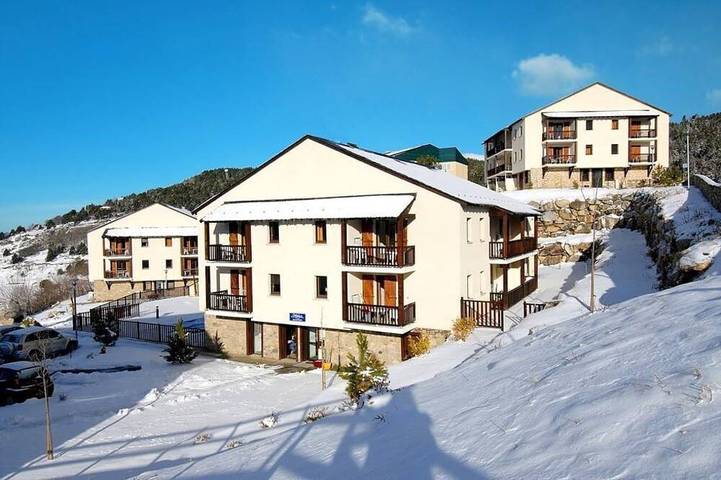 Casa rural con piscina para 4 personas, con piscina y balcón en Pirineos franceses