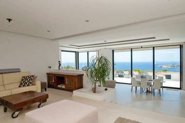 Villa in Cap Martinet, Santa Eulària des Riu für 8 
