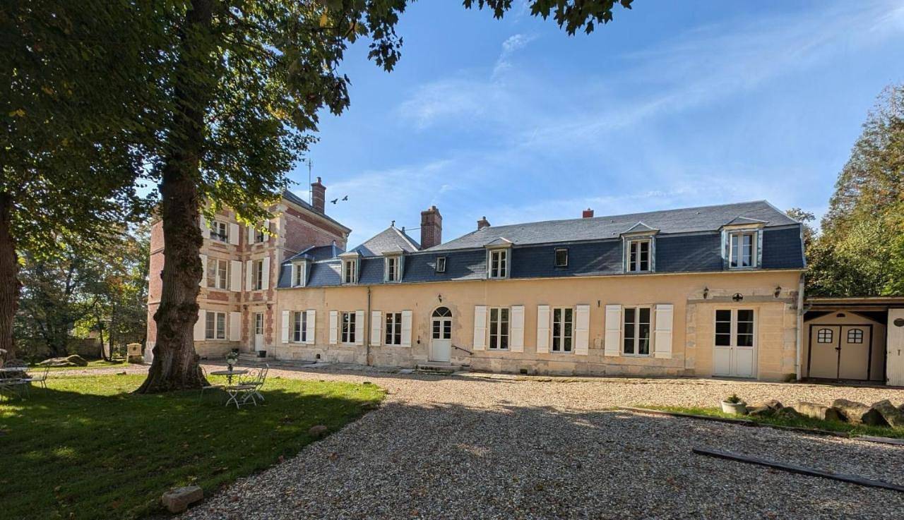 Pavillon des communs in Anserville, Oise