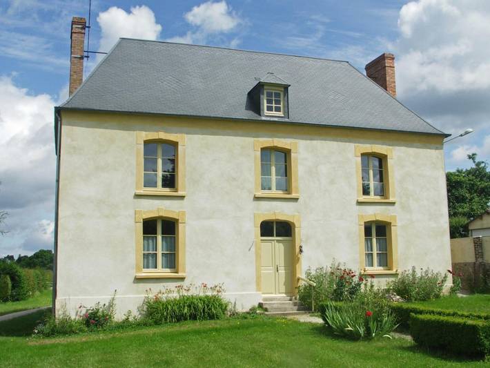 Gîte pour 8 personnes, avec jardin dans La Gonfriere