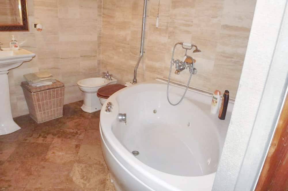 Appartement entier, Homerez - Appart à Empoli avec jardin in Empoli, Province de Florence