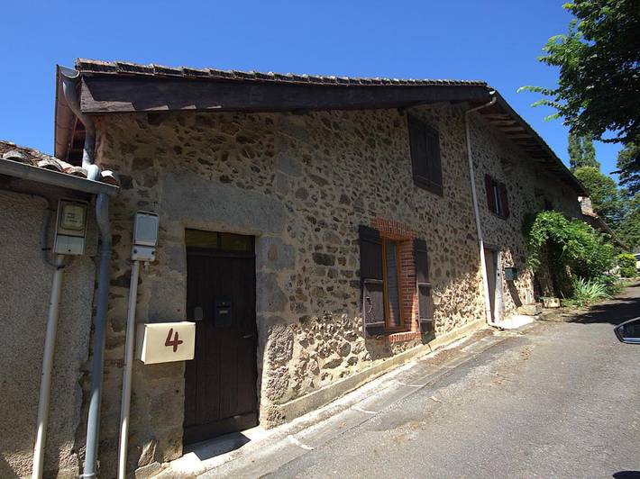 Location de vacances pour 4 personnes, avec terrasse et vue, animaux acceptés à Rochechouart - 3