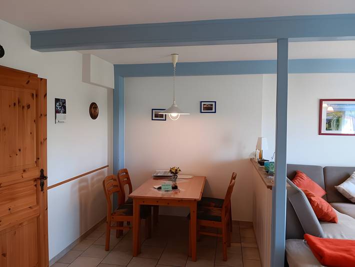 Ganze Wohnung, Apartment 'Fewo Springflot' mit gemeinsamer Terrasse, gemeinsamem Garten und Wlan in Pellworm, Nordfriesland