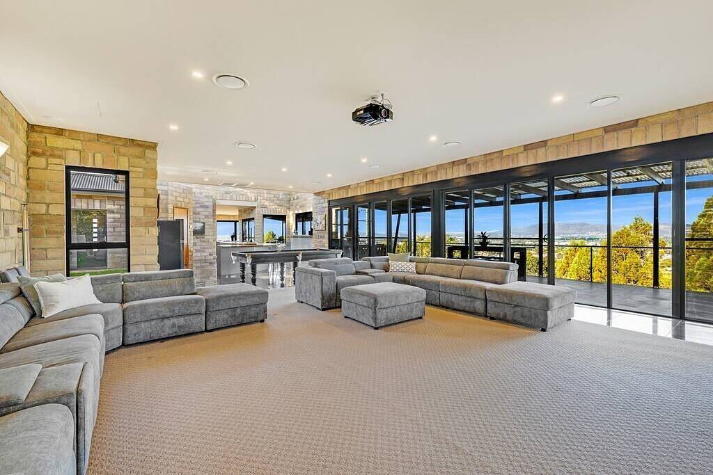 Tyalla Lodge Unique Luxe Design in the Mountains in Mudgee, Mid-Western Regional Council