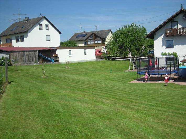 Ferienhaus für 14 Personen, mit Balkon und Terrasse sowie Garten und Pool in Augsburg und Umgebung - 3