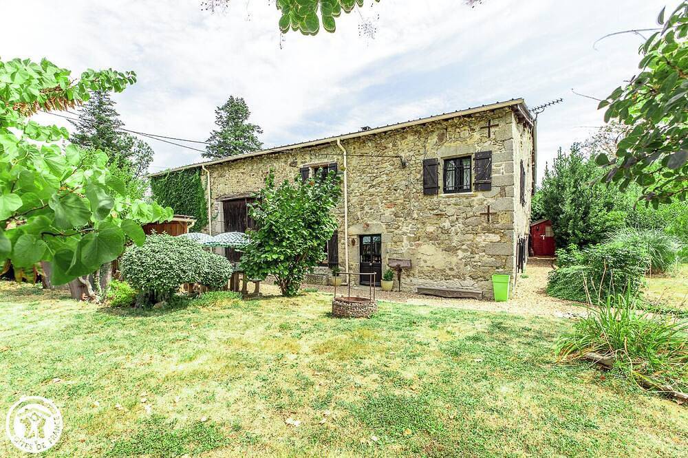 Là Bujadeirà - Thiers - Gîte in Thiers, Región de Thiers