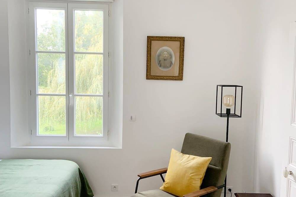 Maison de campagne ★ Jardin ★ Accès privé au Loir in La Chartre-sur-le-Loir, Vallée de la Loire