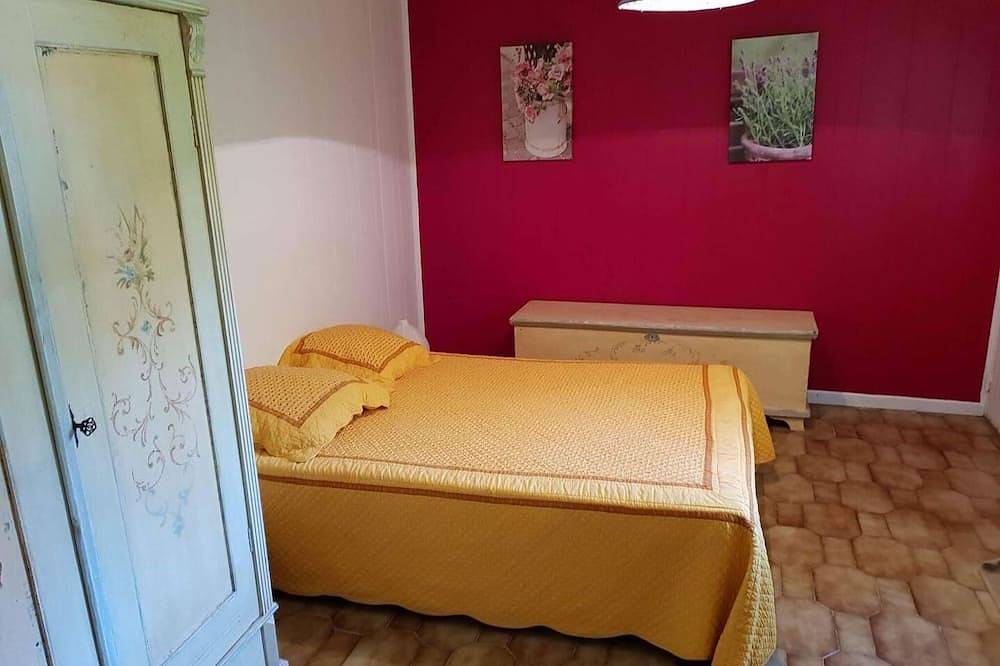In The Heart Of Provence, Near To Everything, Private Swimming Pool,  8 to 10p. in Sénas, Arles region