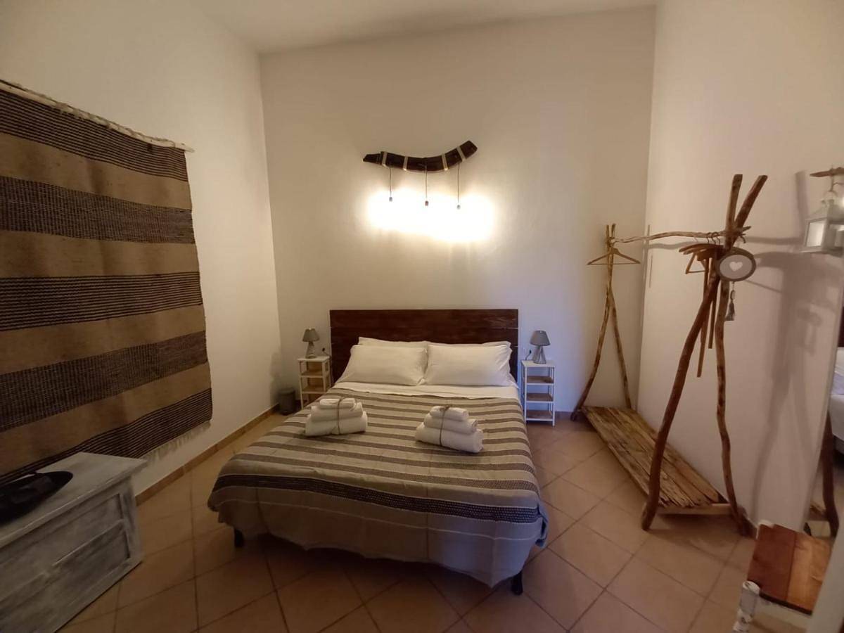 Large Double Room in Olia Speciosa, Castiadas