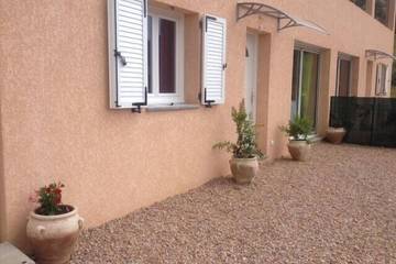 Gîte pour 4 personnes, avec jardin à Bastelicaccia