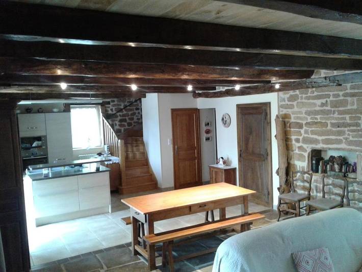 Location de vacances pour 8 personnes, avec piscine et balcon à Tudeils