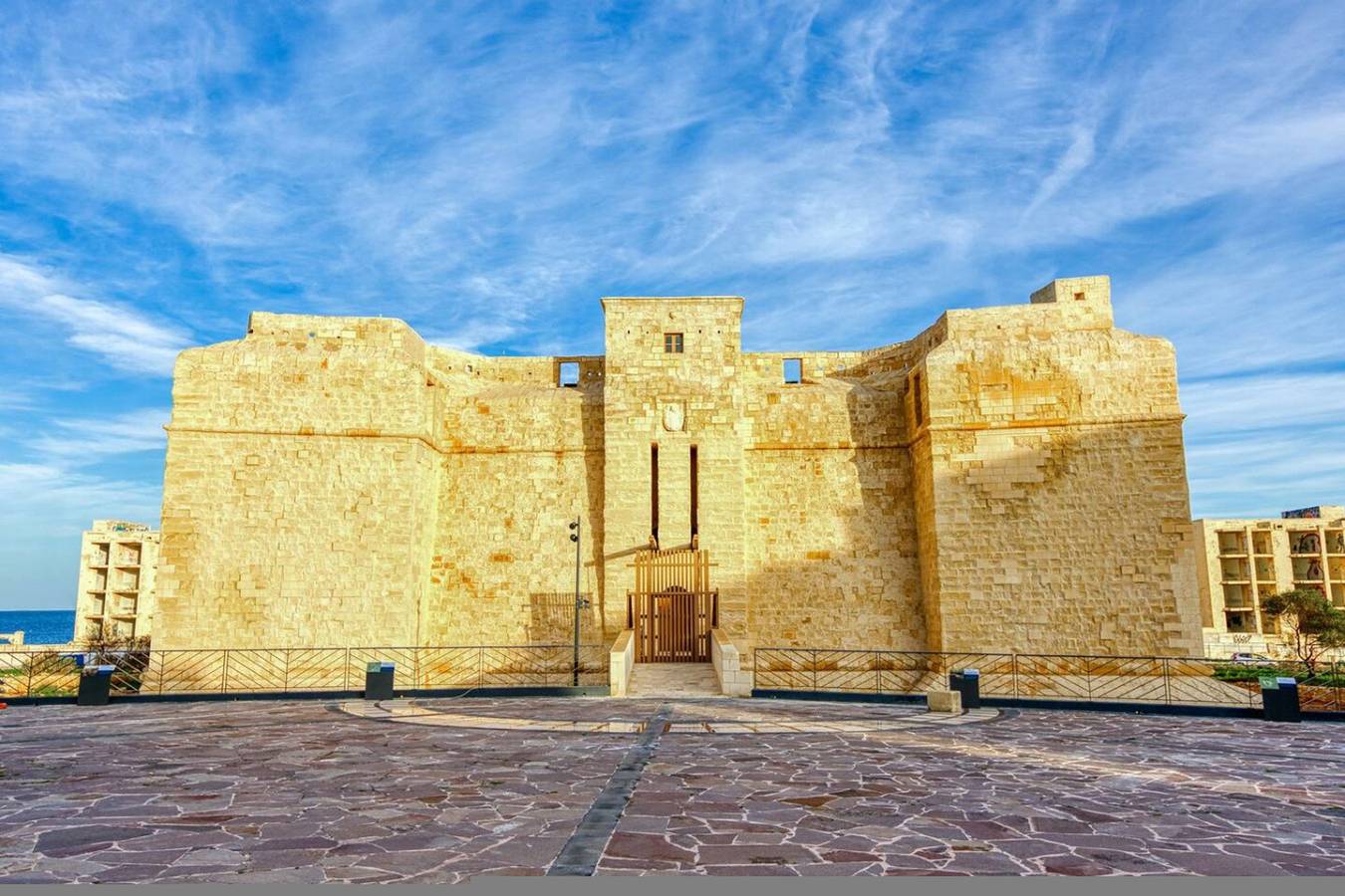 Appartement entier, Charming Marsaskala Stay |Balcony & Seafront Walks in Marsaskala, Île de Malte