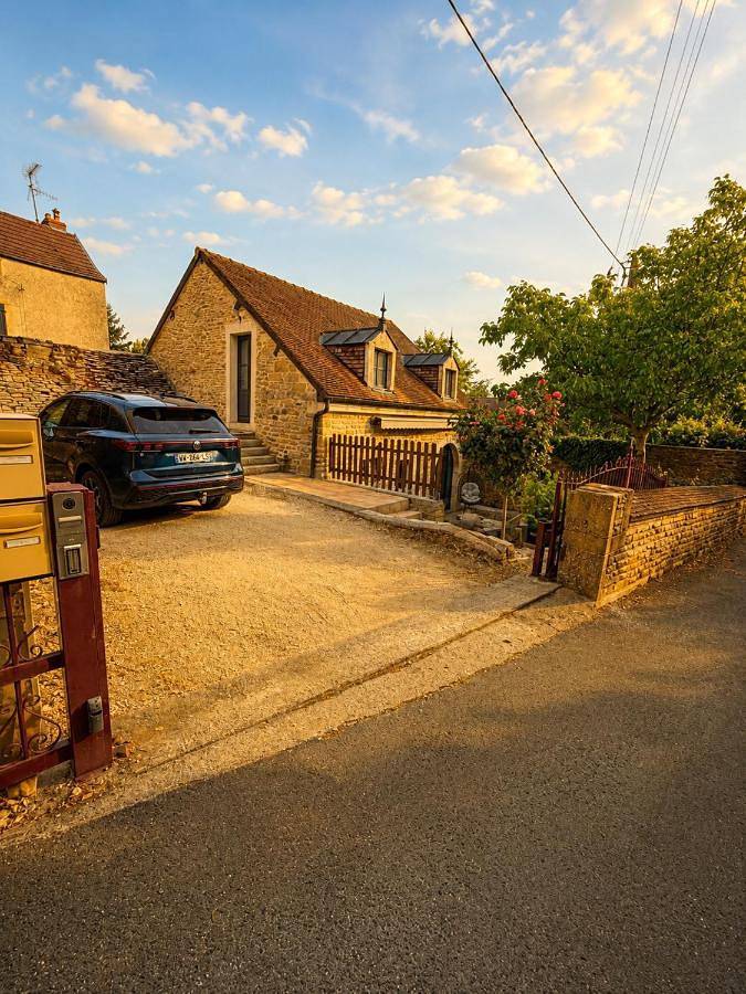 Location de vacances pour 5 personnes, avec Terrasse et Jardin à Couchey - 2